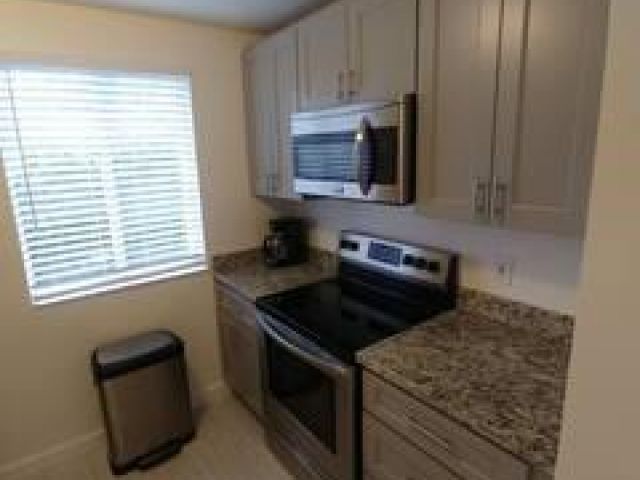 Home for rent at 2261 NE 171st St 4 - photo 5294477