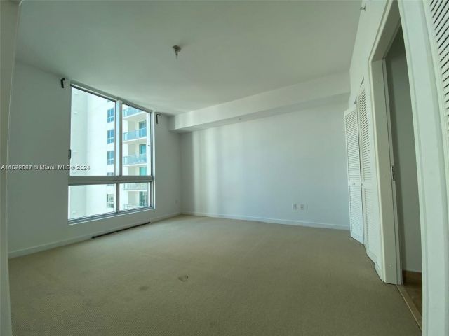 Apartment for rent  Unit #2503 - photo 5297658