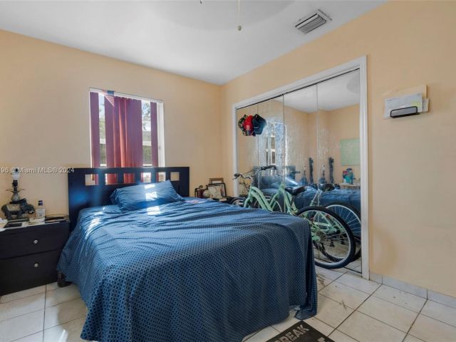 Home for sale at 2910 SW 19th St - photo 5299646