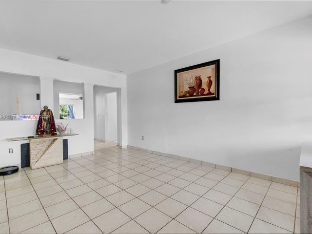 Home for sale at 2910 SW 19th St - photo 5299652