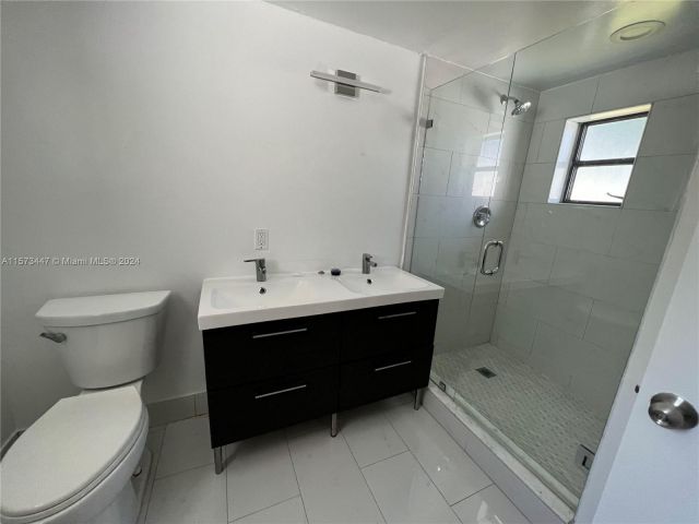 Home for rent at 1628 NE 179th St - photo 5305464