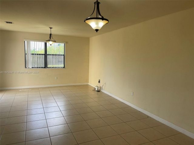Home for rent at 9216 SW 227 LANE - photo 5305993