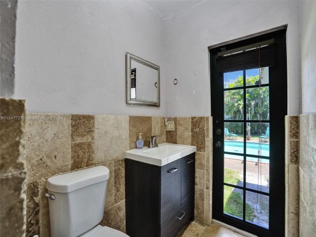 Home for sale at 9200 SW 125th Ter - photo 5307935