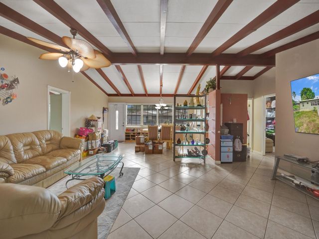 Home for sale at 1513 SW 18th Ave - photo 5329947