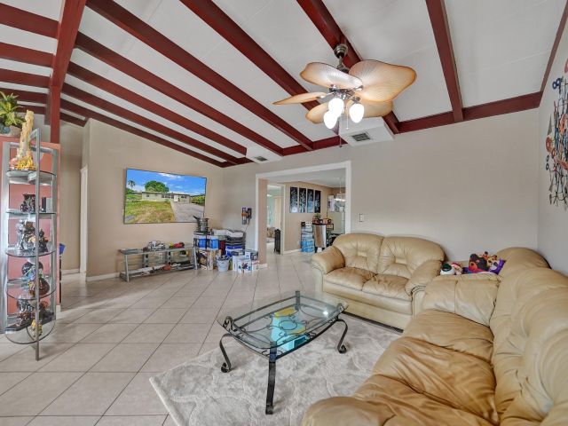 Home for sale at 1513 SW 18th Ave - photo 5329949