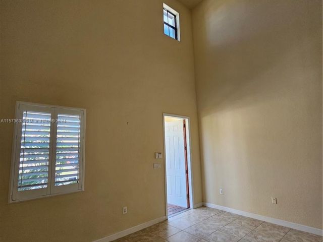 Home for rent at 24041 SW 114th Pl 24041 - photo 5311641