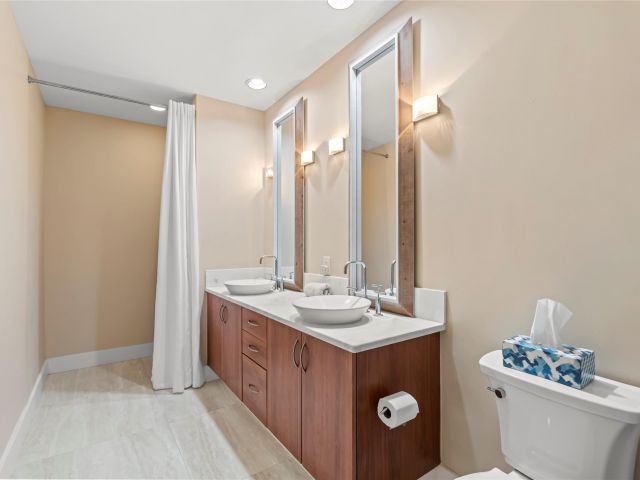 Home for sale at 2601 NE 14th Ave 114 - photo 5332533