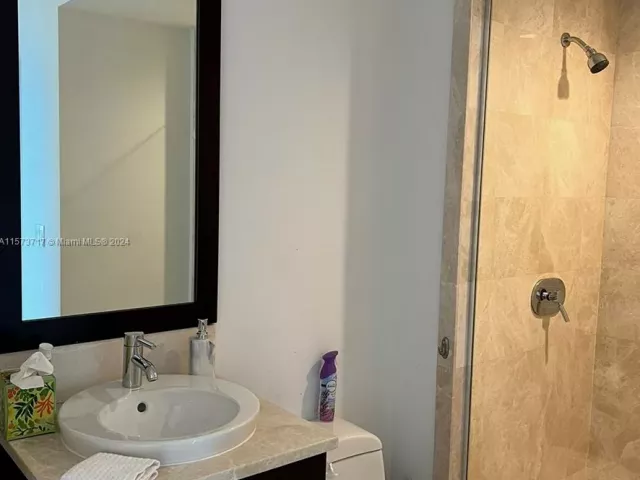 Apartment for rent  Unit #2008 - photo 5560359