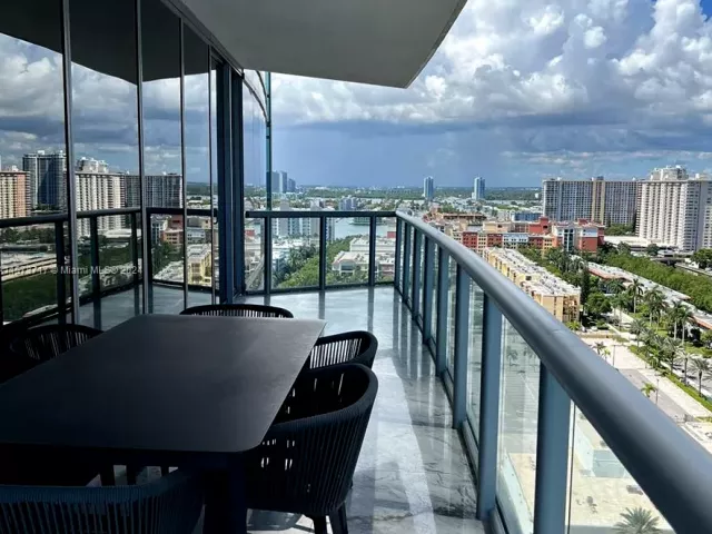 Apartment for rent  Unit #2008 - photo 5560372