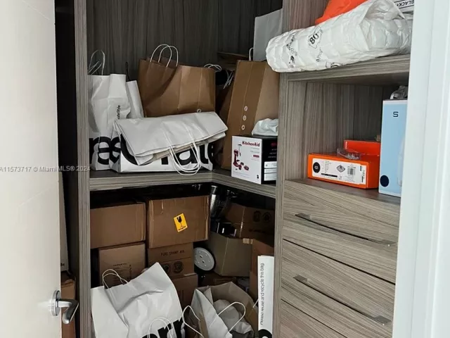 Apartment for rent  Unit #2008 - photo 5560345