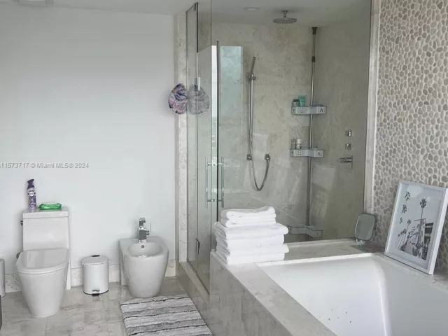 Apartment for rent  Unit #2008 - photo 5560342