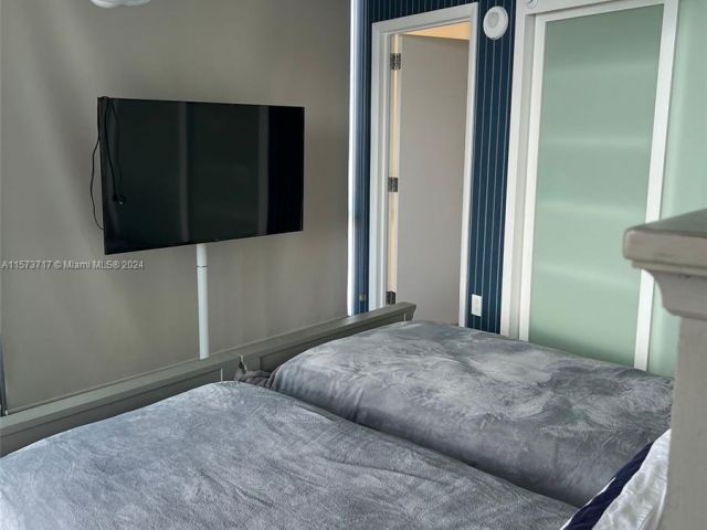 Apartment for rent  Unit #2008 - photo 5560355