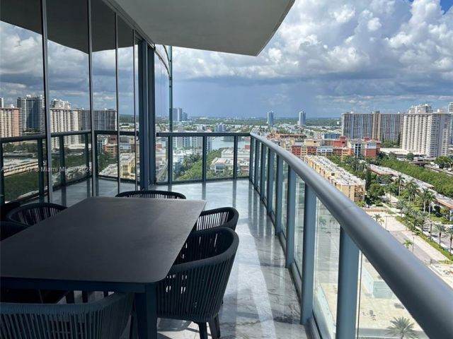 Apartment for rent  Unit #2008 - photo 5560372