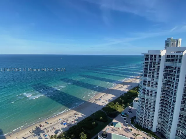 2-bedroom condo for rent in Sunny Isles Beach - 16699 Collins Ave 3009 - MondialRealty