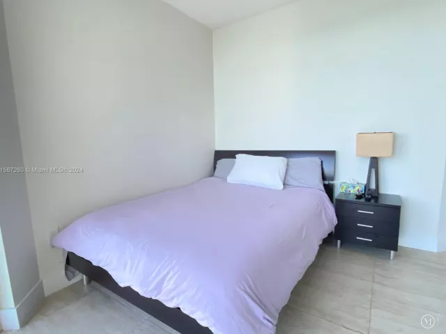 2-bedroom condo for rent in Sunny Isles Beach - 16699 Collins Ave 3009 - MondialRealty