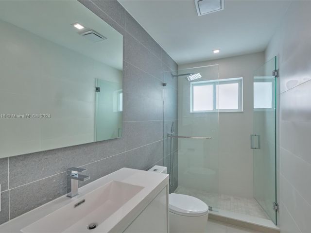 Home for sale at 1104 N 13th Ter - photo 5314001