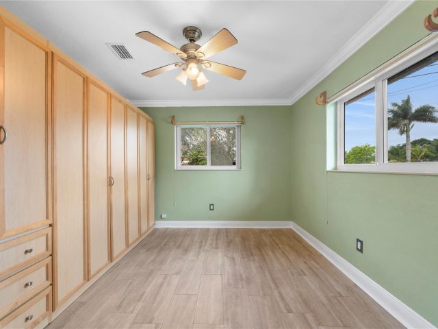 Home for sale at 370 SE 7th St - photo 5363000