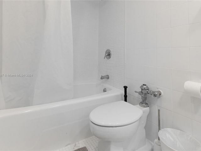 Apartment for sale  Unit #822 - photo 5409130