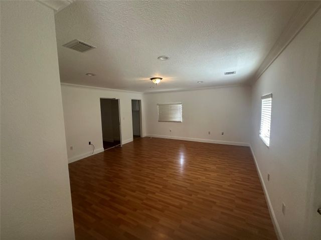 Home for rent at 1527 Baracoa Ave - photo 5352643