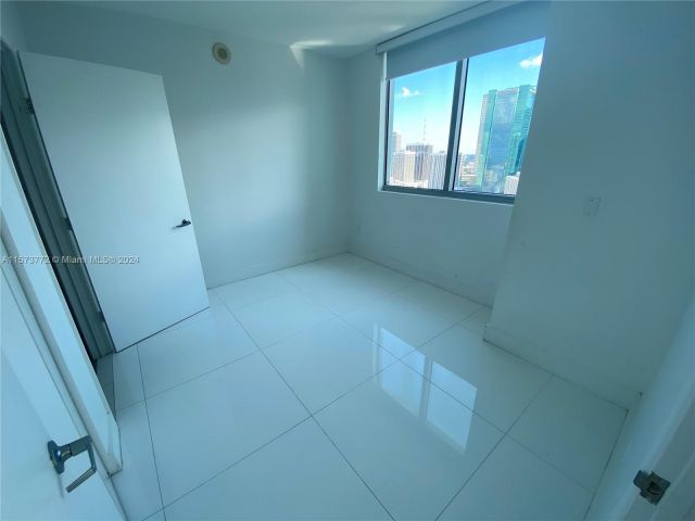 Apartment for rent  Unit #3801 - photo 5315692