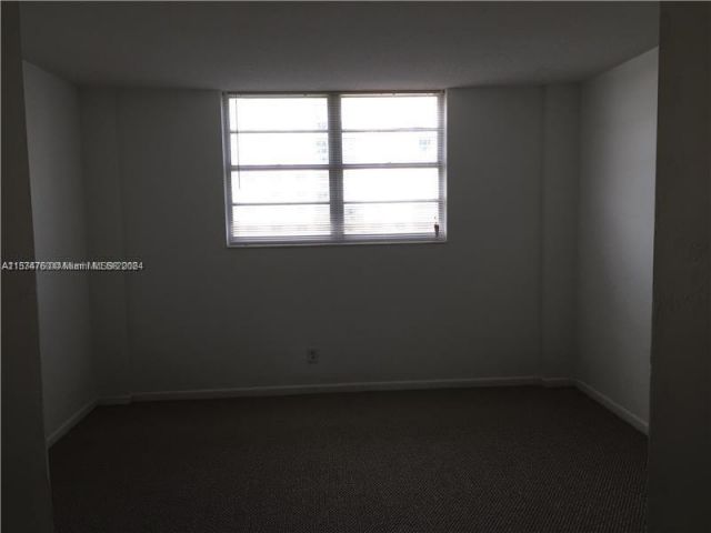 Apartment for rent  Unit #607 - photo 5316185