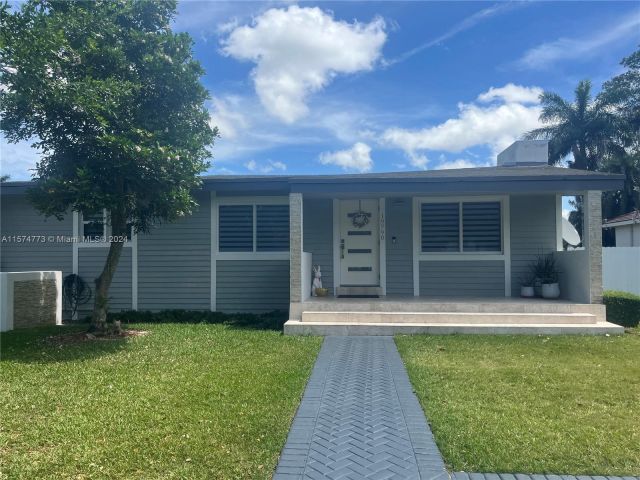 Home for sale at 19790 SW 242nd St - photo 5313613