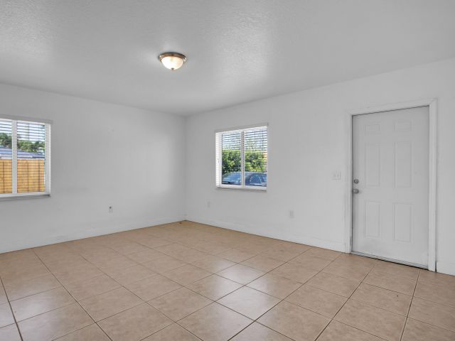 Home for sale at 424 SW 64th Court - photo 5312691