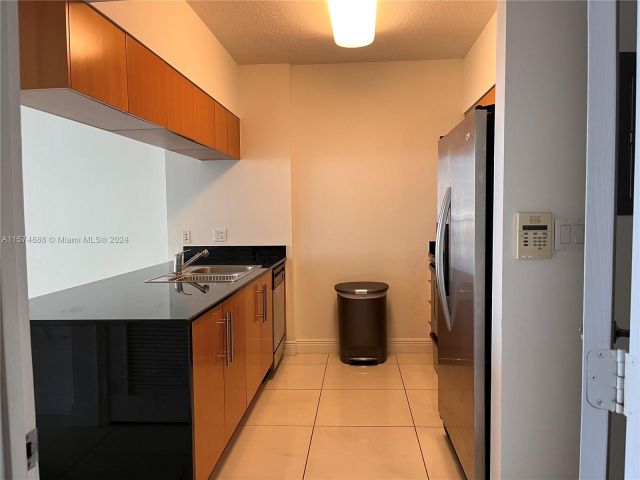 Apartment for sale  Unit #3803 - photo 5316363