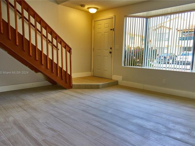 Home for rent at 10042 SW 77th Ct - photo 5314422