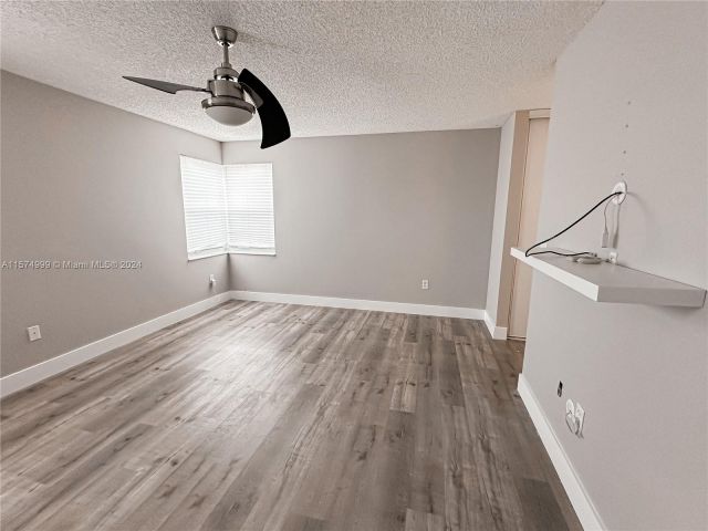 Home for rent at 656 NW 157th Ave - photo 5313710