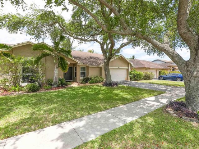 Home for sale at 8765 SW 56th Pl - photo 5317078