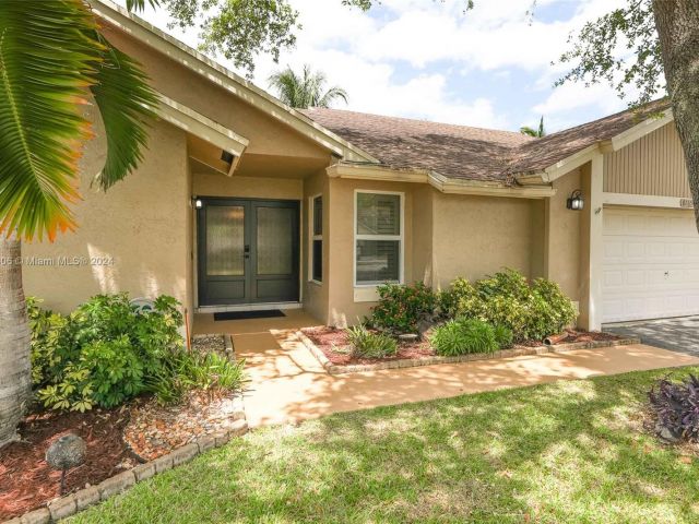 Home for sale at 8765 SW 56th Pl - photo 5317080