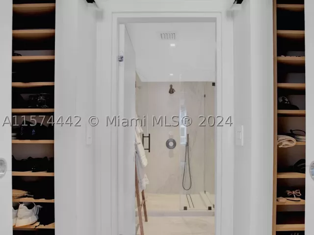 2-bedroom condo for sale in Surfside - 9195 Collins Ave 903 - MondialRealty