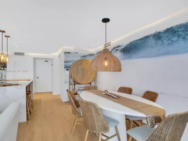 2-bedroom condo for sale in Surfside - 9195 Collins Ave 903 - MondialRealty