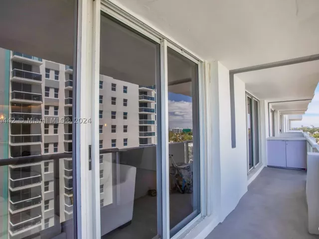 2-bedroom condo for sale in Surfside - 9195 Collins Ave 903 - MondialRealty