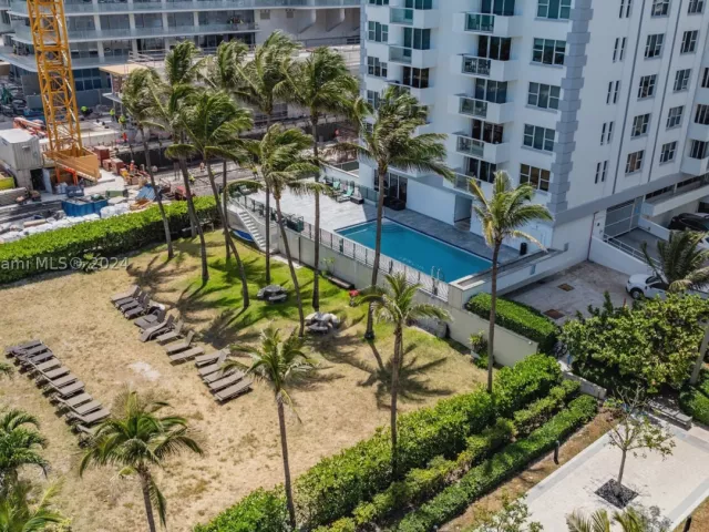2-bedroom condo for sale in Surfside - 9195 Collins Ave 903 - MondialRealty