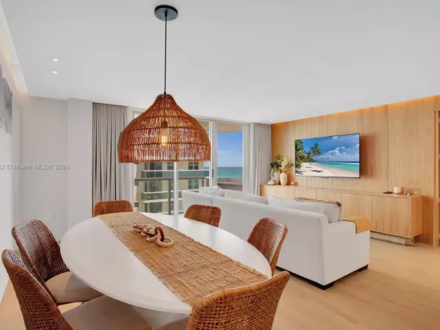 2-bedroom condo for sale in Surfside - 9195 Collins Ave 903 - MondialRealty