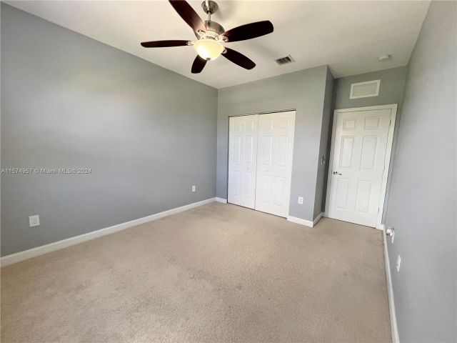 Home for rent at 10267 NW 89th Ter - photo 5317701