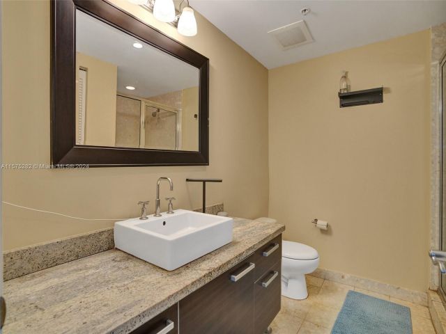 Apartment for sale  Unit #1600 - photo 5318333