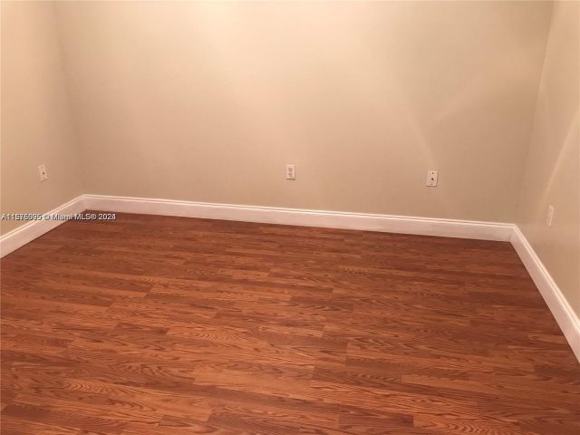 Home for rent at 2945 NE 185th St 1404 - photo 5322130