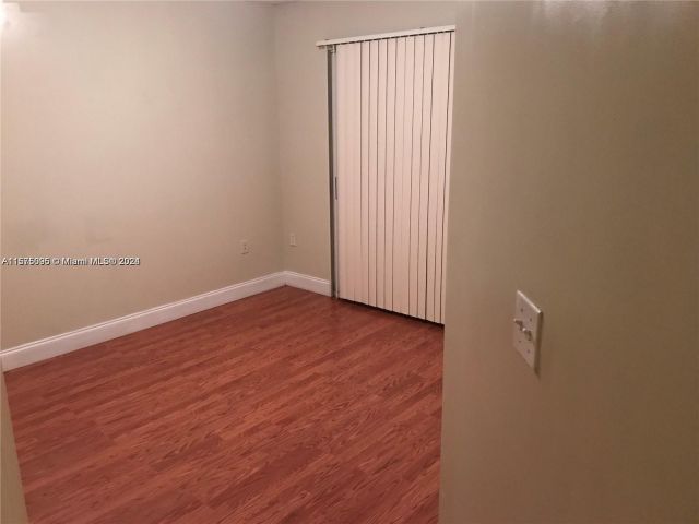 Home for rent at 2945 NE 185th St 1404 - photo 5322140