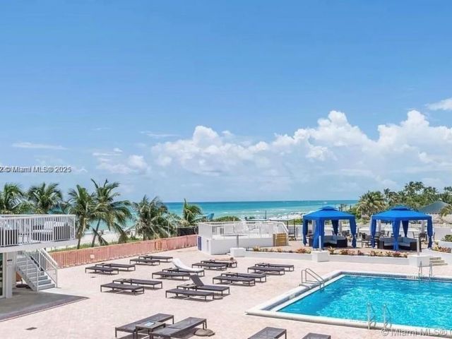 condo for sale in Miami Beach - 5401 Collins Ave 209 - MondialRealty