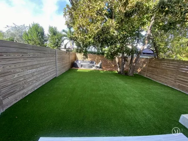 3-bedroom home for sale in Miami -  - MondialRealty