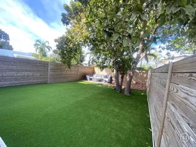 3-bedroom home for sale in Miami -  - MondialRealty