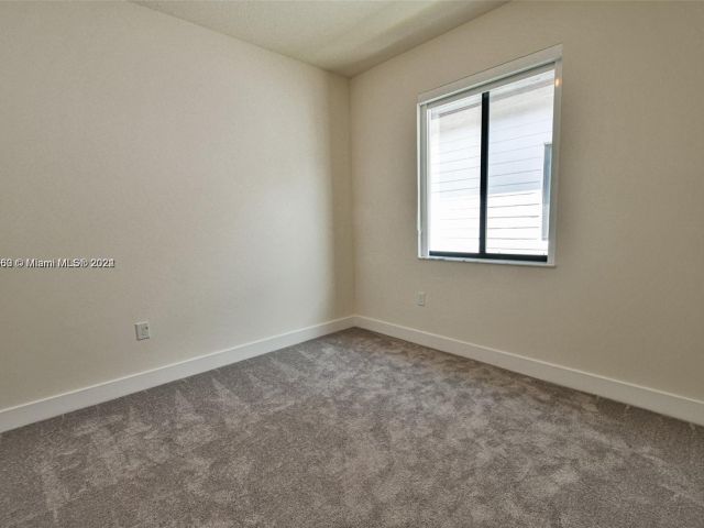 Home for rent at 4589 NW 83rd Path 4589 - photo 5326465
