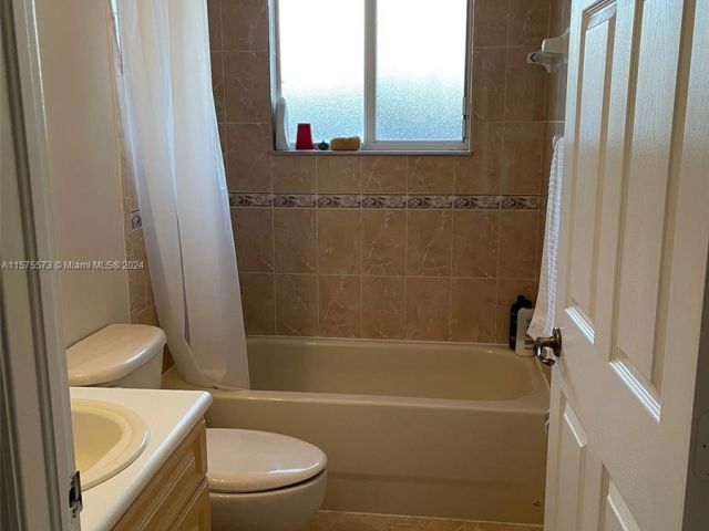 Home for rent at 13454 SW 281st Ter 13454 - photo 5320491