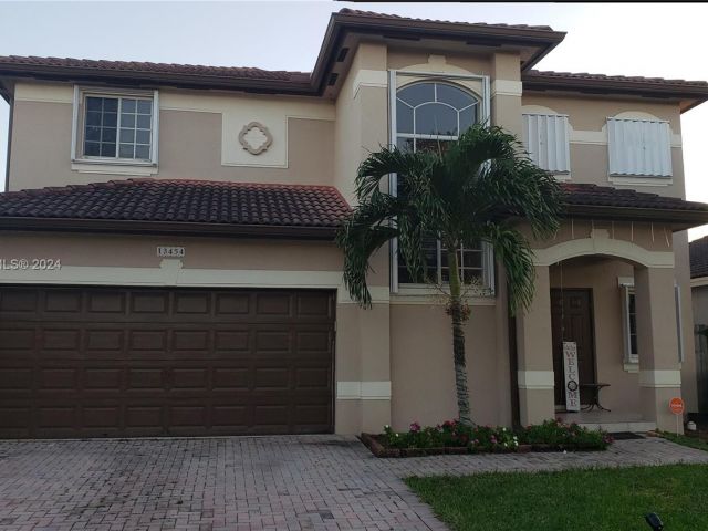 Home for rent at 13454 SW 281st Ter 13454 - photo 5320498