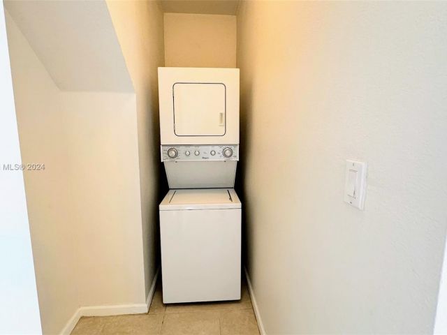 Home for rent at 17351 NW 7th Ave 1109 - photo 5321595