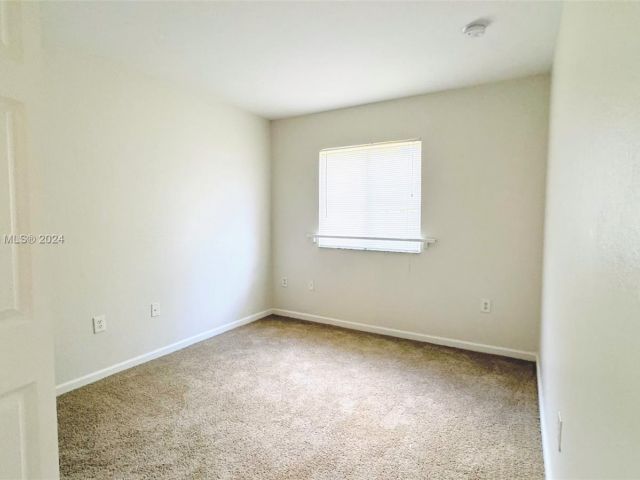 Home for rent at 17351 NW 7th Ave 1109 - photo 5321602