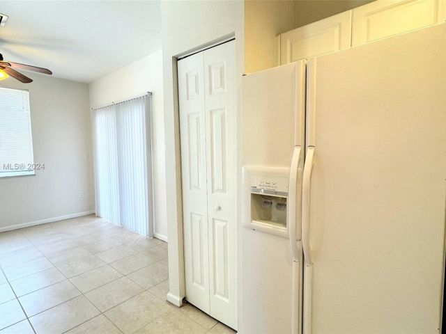 Home for rent at 17351 NW 7th Ave 1109 - photo 5321609